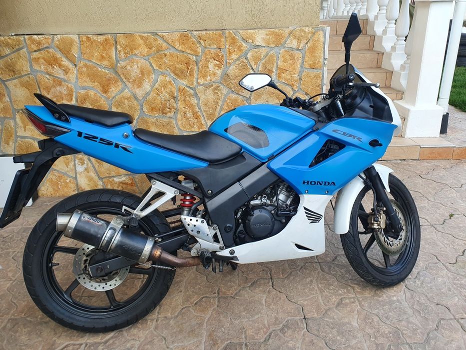 Honda CBR 125R injectie categoria moto A1
An fabricație 2009
Motor inj