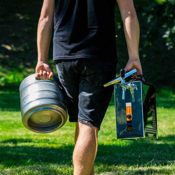 Dozatoare de bere si vin de inchiriat - 1 sau 2 robineti