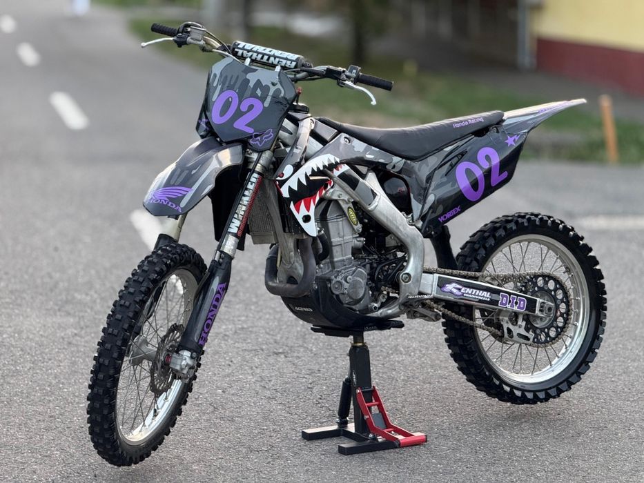 Vând Honda CRF 450R 2013 injecție/2500€neg!
