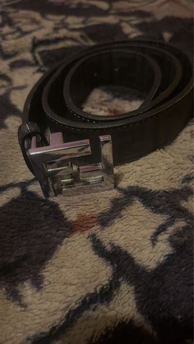 curea Fendi marimea S