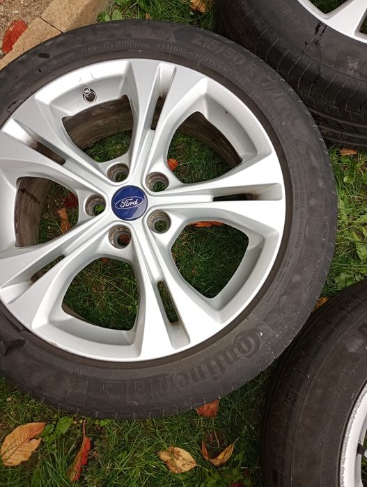 De vânzare 4buc anvelope de vara cu genti.