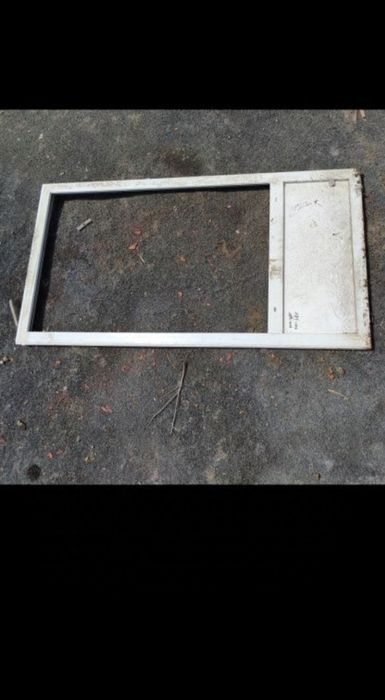 Б/у дверь, окна и перегородки . Звонить или писать на ватсап