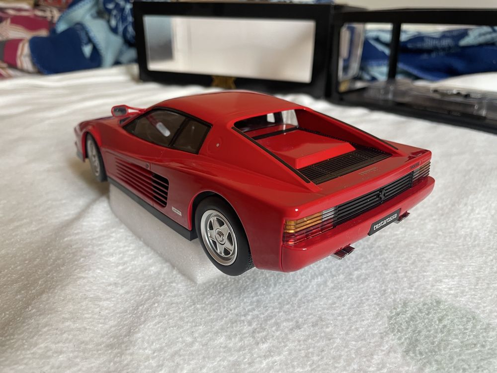 Ferrari Testarossa - KK Scale - 1:18