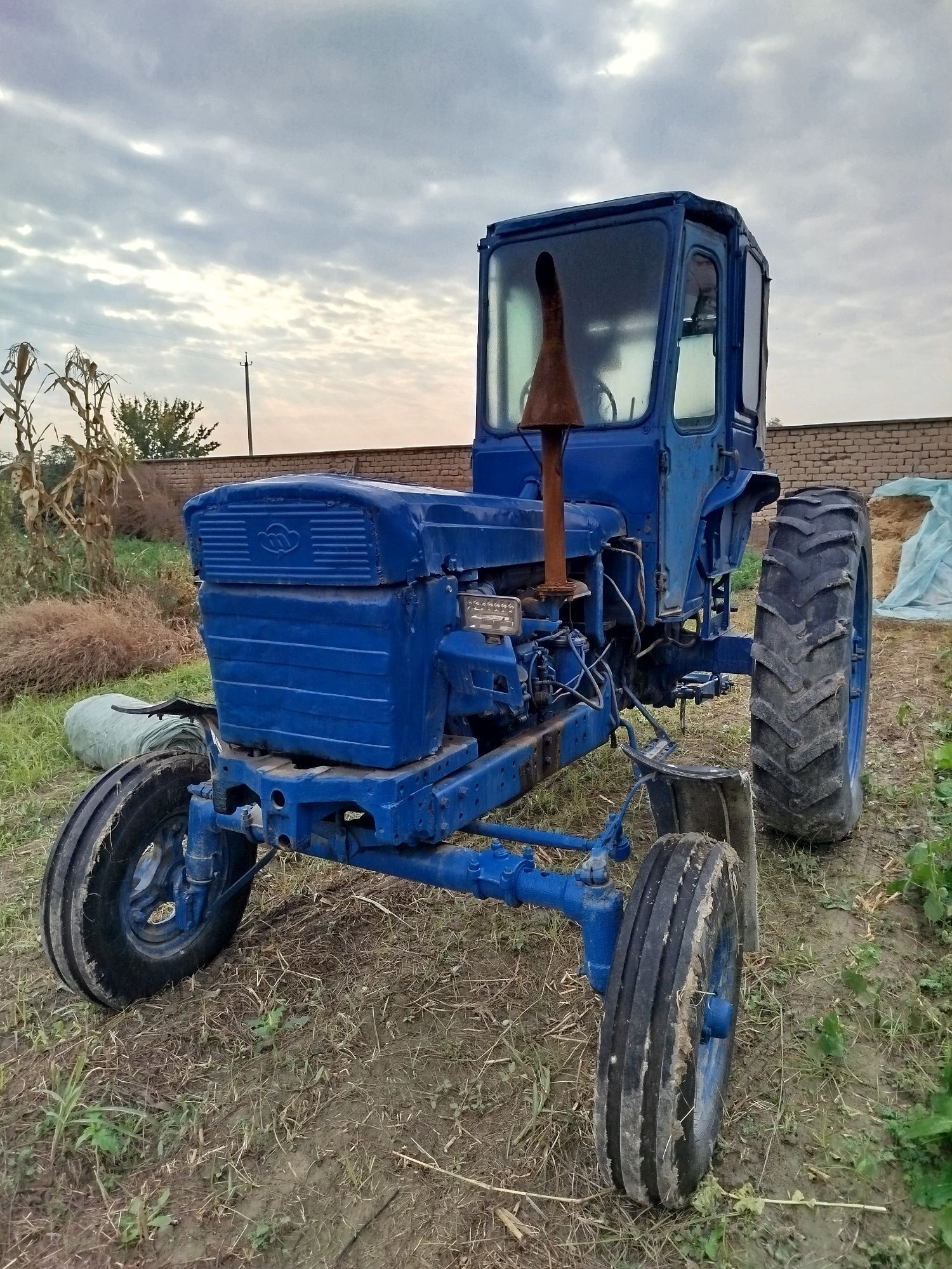 Traktor T28 • Oqqo‘rg‘on tum. • Toshkent vil.