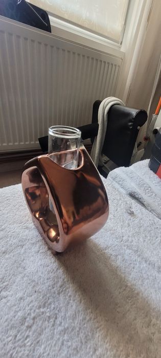 Vaza sau suport lumanare