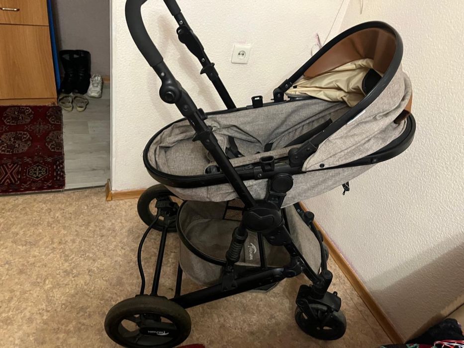 Продам коляску детскую