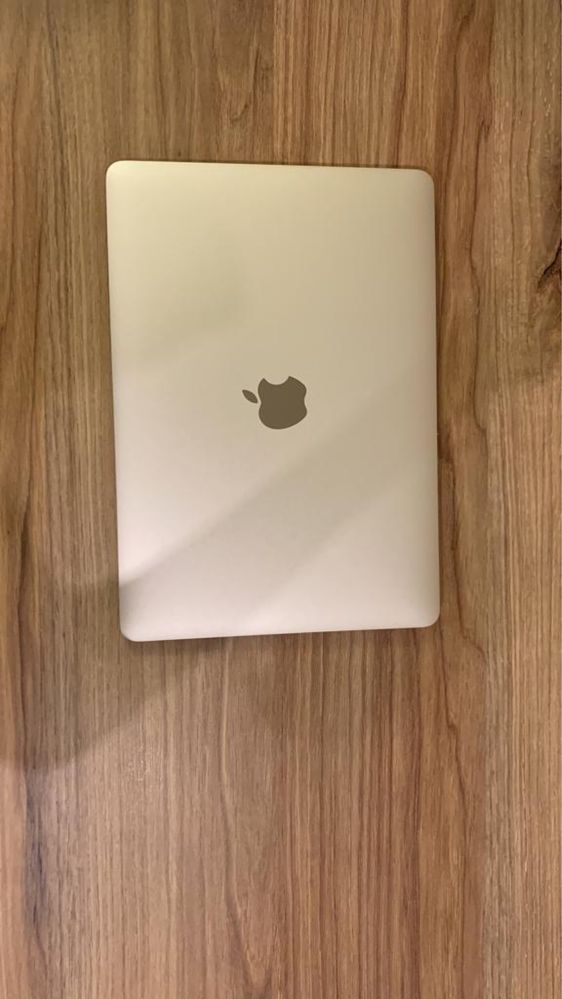 Apple MacBook (retina) 2015года