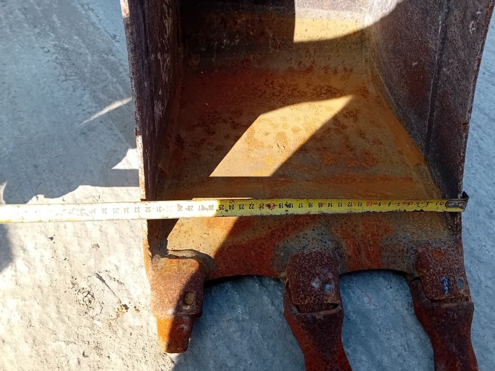 Cupa 33 cm miniexcavator 1.5 1.8 tone Morin M0