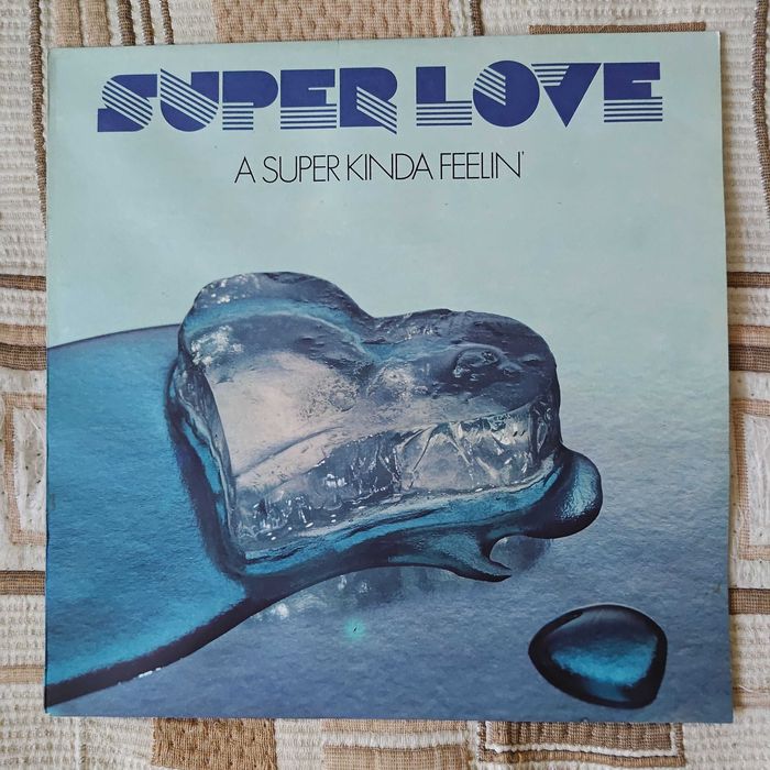 Отлично запaзени винилови плочи за грамофон,найлон и обложка,Балкантон