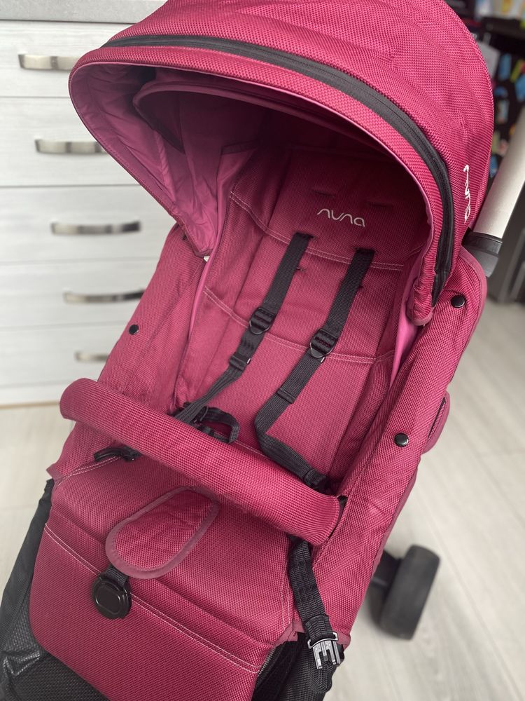 Детска количка Nuna Pepp Luxx, цвят Raspberry