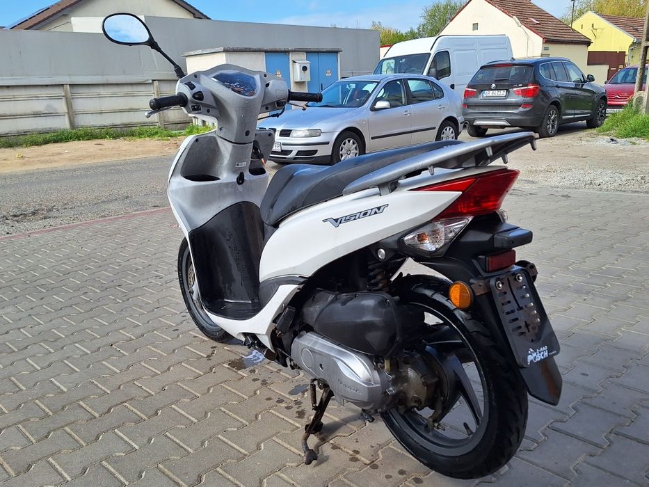 Honda Vision 49cm 4 timpi An 2012