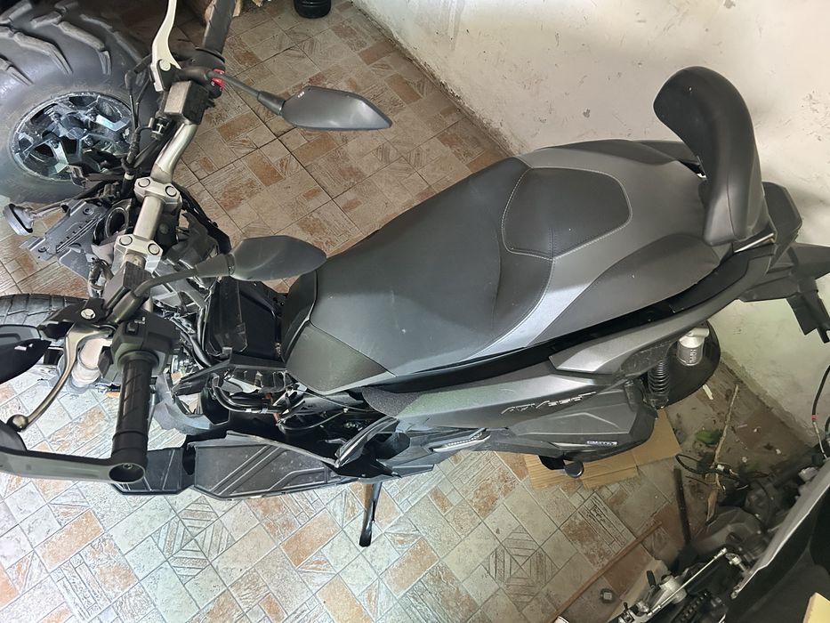 Honda ADV 350 на части