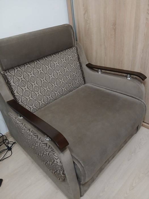 Canapea 2 locuri si fotoliu