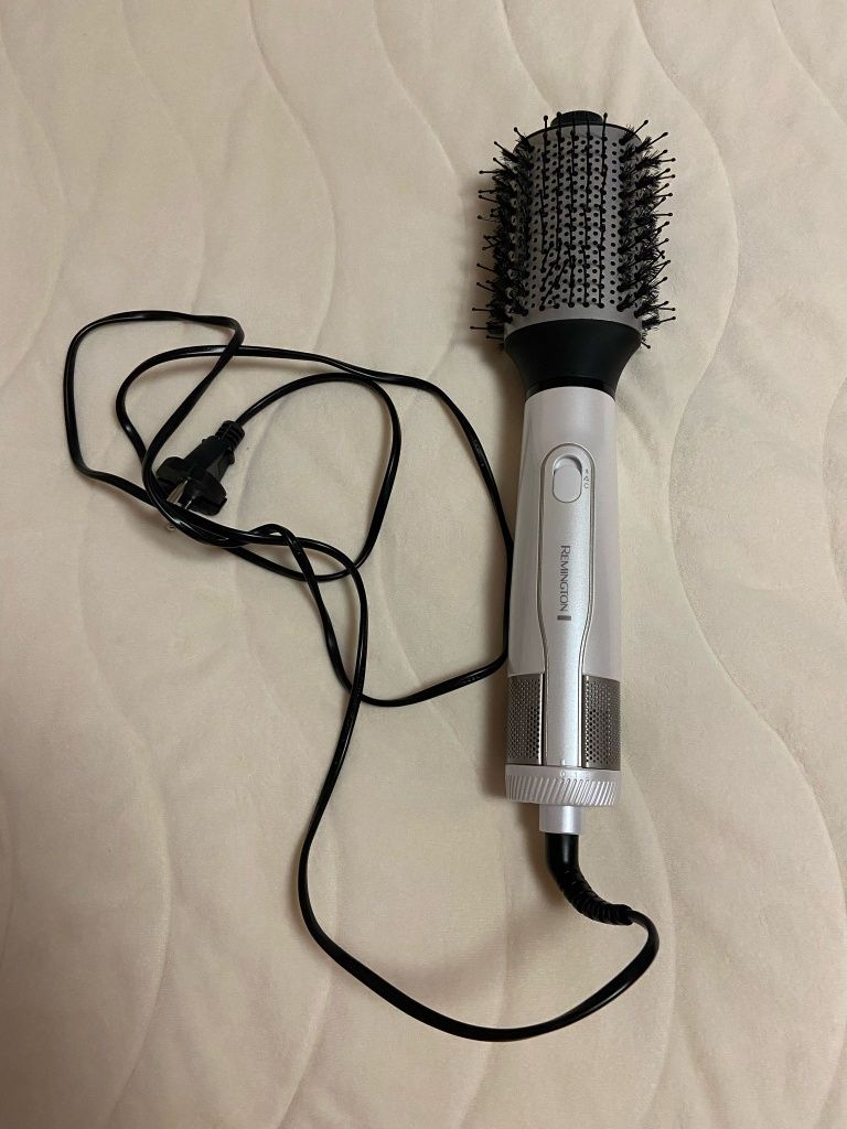 Маша с горещ въздух Remington HydraLux voluming air styler