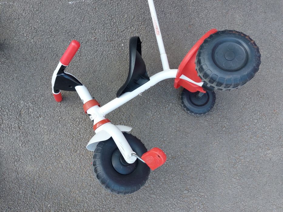 Tricicleta rosu - akb