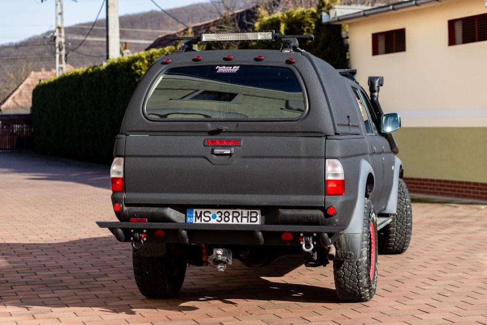 Mitsubishi L200 2.5 diesel manual