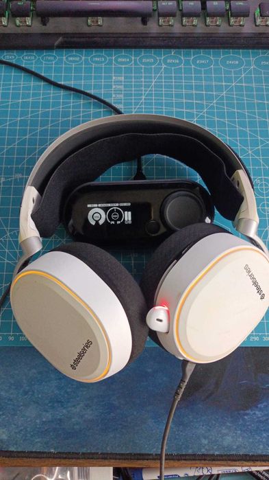 Casti Gaming arctis pro wireless , cablu ,Razer BlackShark V2 Pro