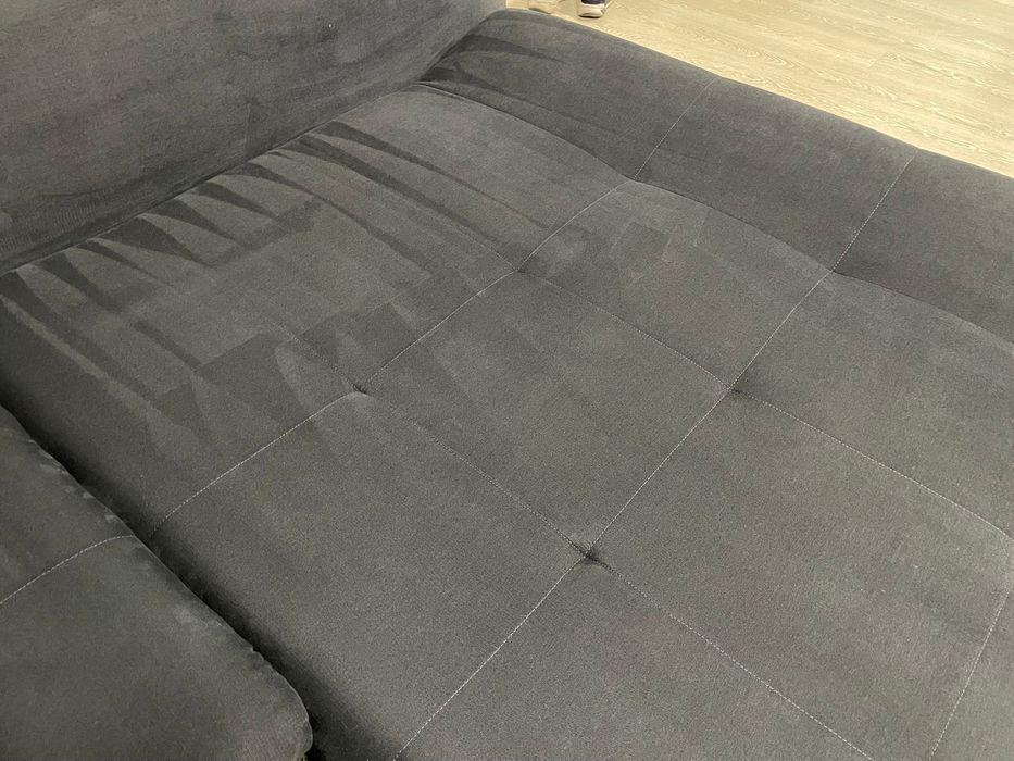 Servicii de curatare canapele si mochete