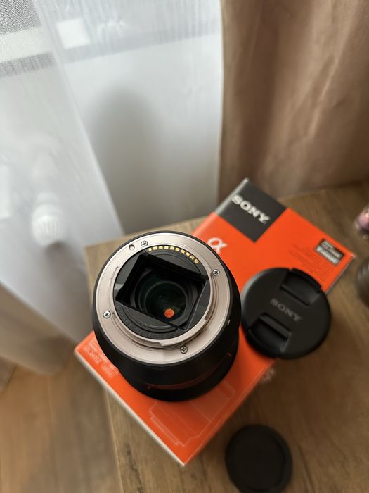 Obiectiv Sony Zeizz 24-70 f4 OSS, stare perfecta, la cutie