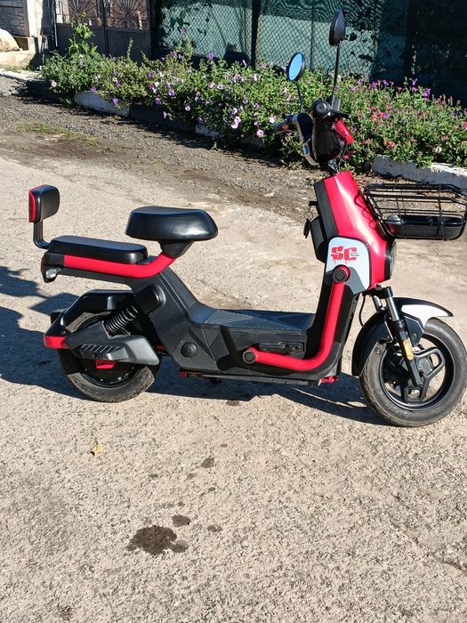 ПРОДАВА СЕ Марка Saige Y9.