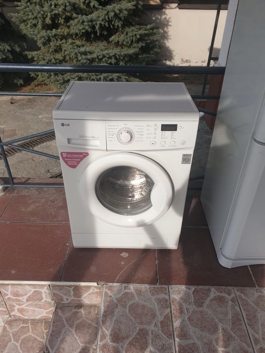 Продам стиральную машину и холодильник