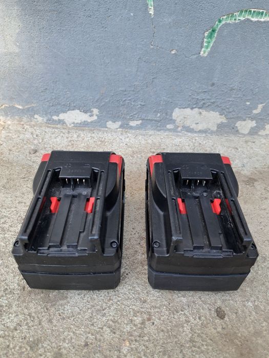Vând 2 baterii lithium-ion M28