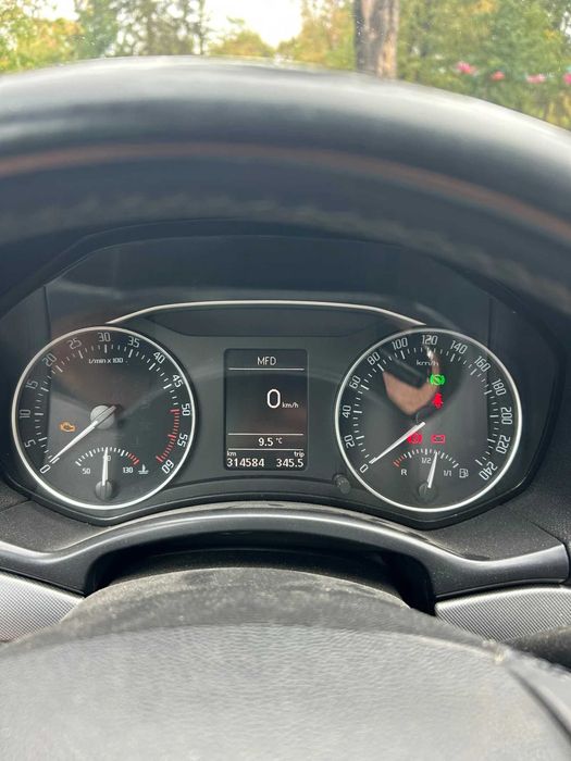 Skoda Octavia Automatic 2.0TDI 140кс