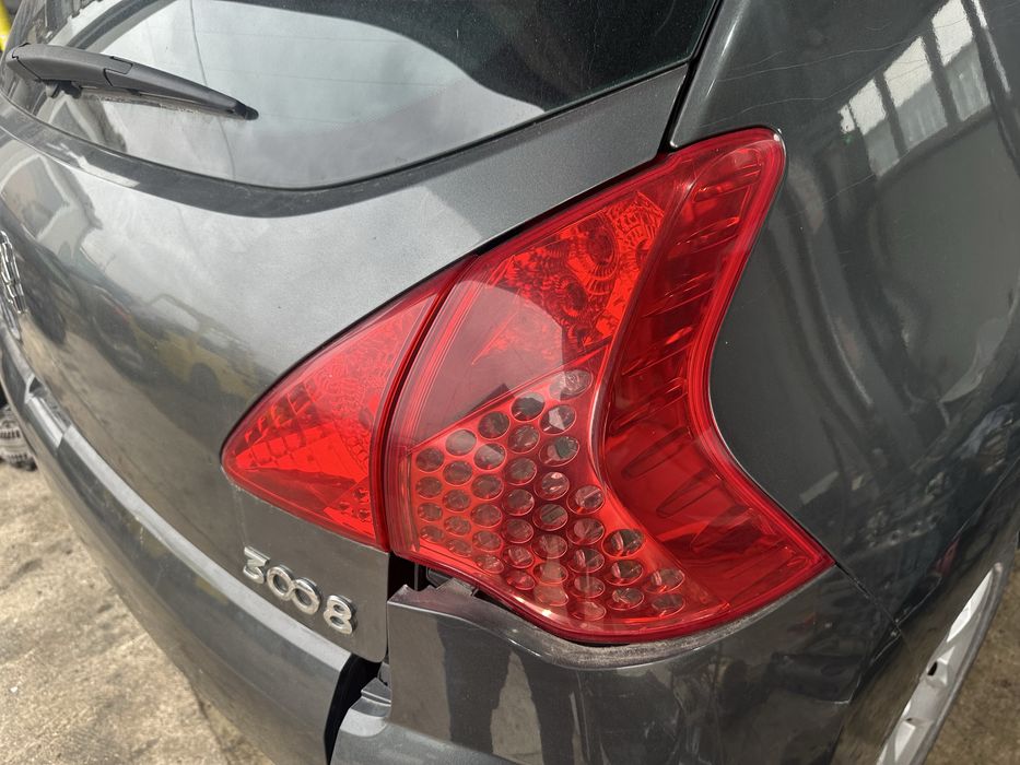 Десни стопове за Пежо 3008 до 2013г.!