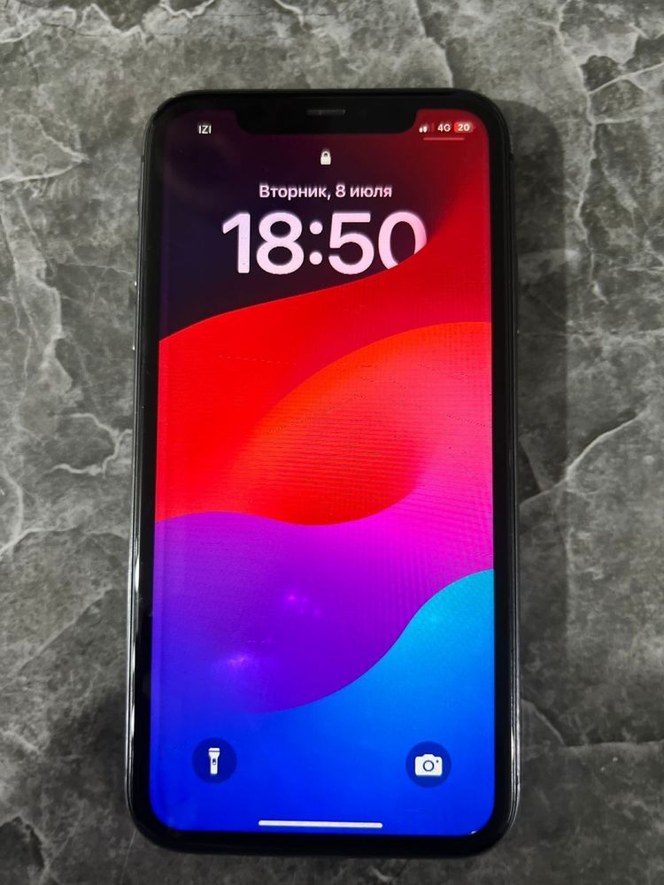 iPhone 11 64гб всё работает