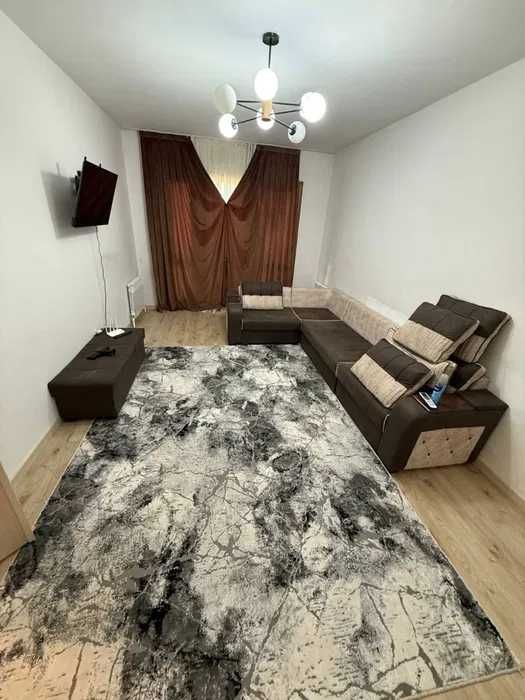 R4 Сдаётся квартира  2/3/13 на ЖК Манзара Сити !