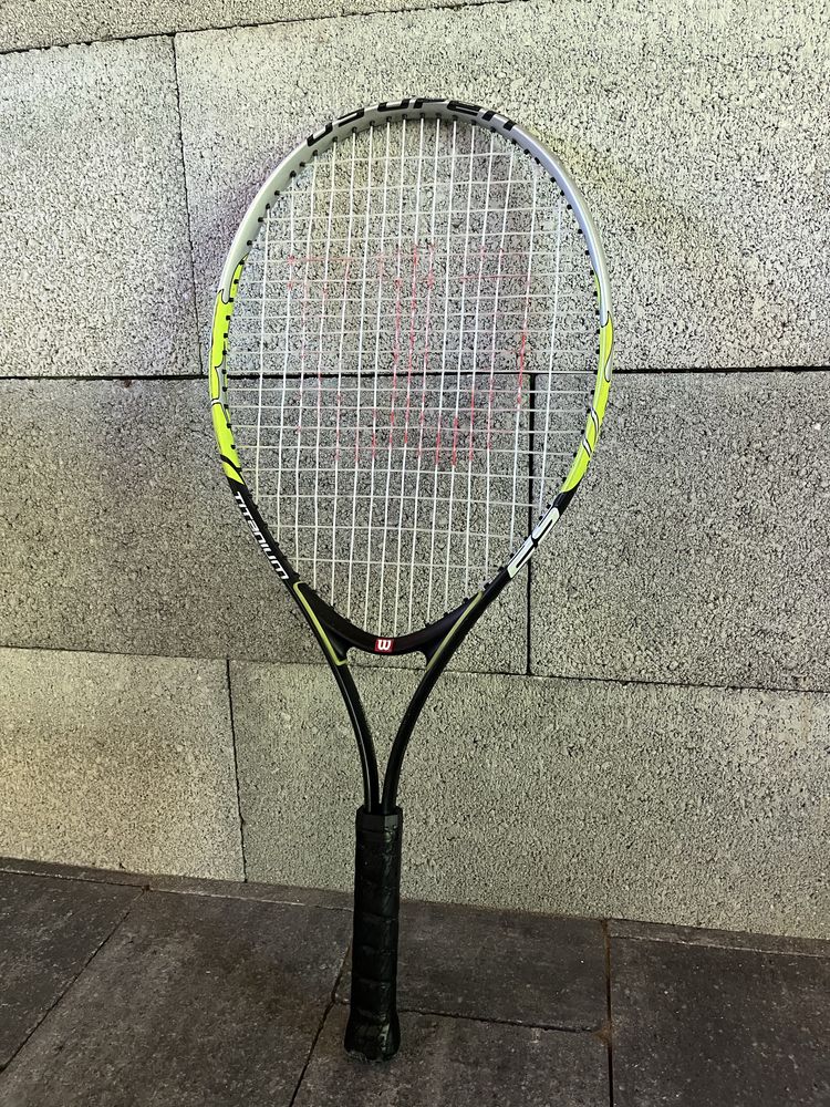 Vand palete de tenis de camp