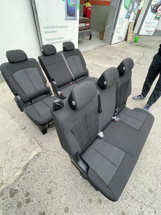 hyundai staria 2025  көлігінен шешіліп жатырған орындықтар жаңа
