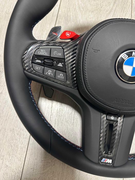 Volan M Carbon BMW G30/G11/G05/G06/Seria 5/7/8/X3/X4/X5/X6 NOU