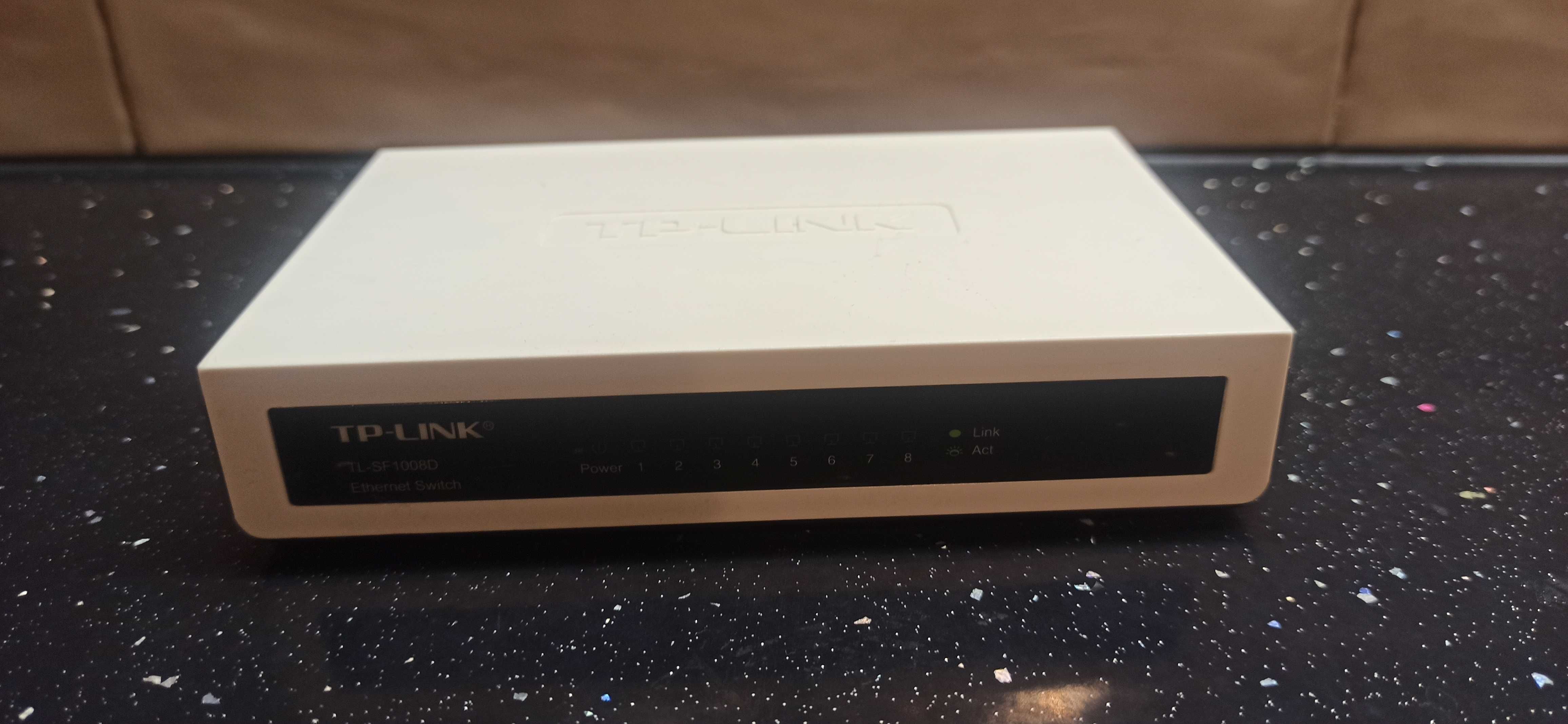 Суичове и рутер TP Link