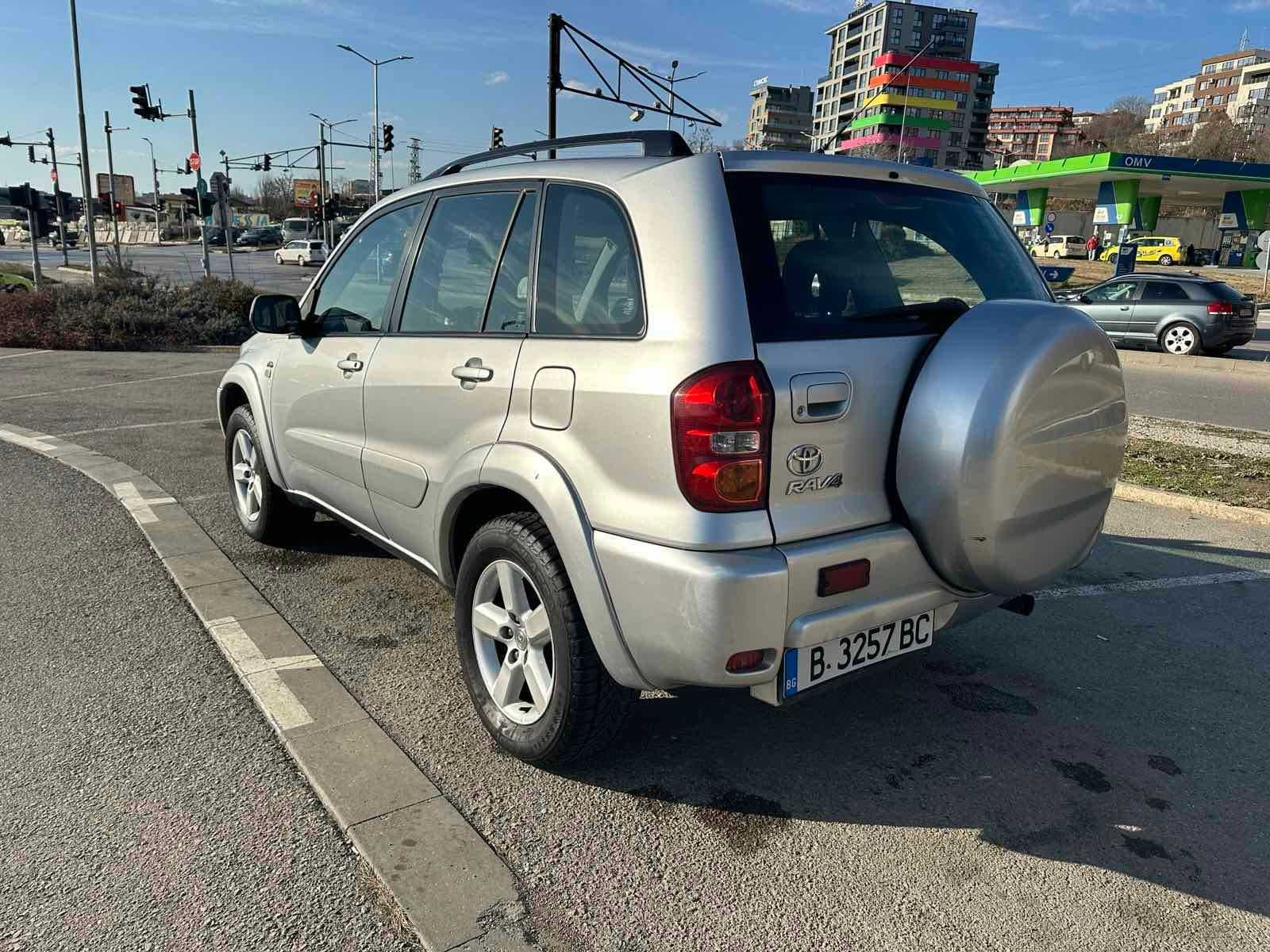 Toyota Rav4 Дизел 2.0 D4D 116к.с 4х4 / 2003