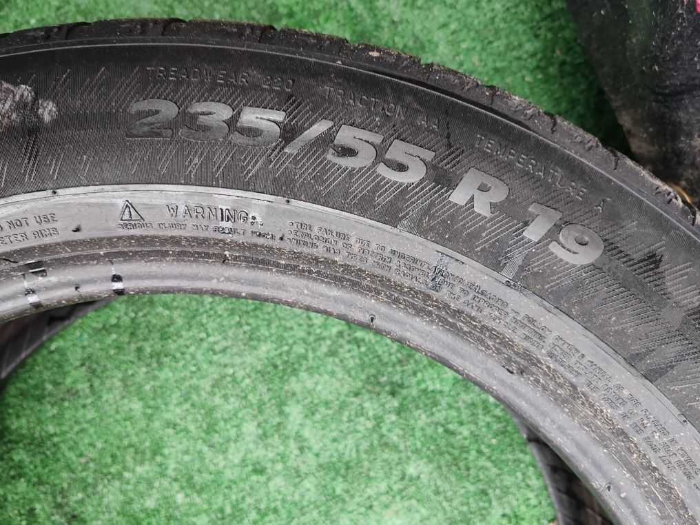 235 55 19 vara Michelin