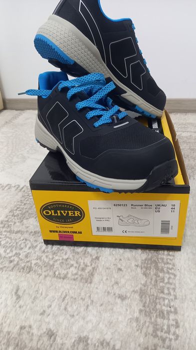 Работни обувки и работно облекло