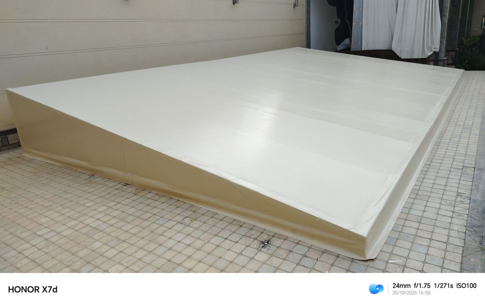 Басен бассейн салафан капсула баннер банер установка