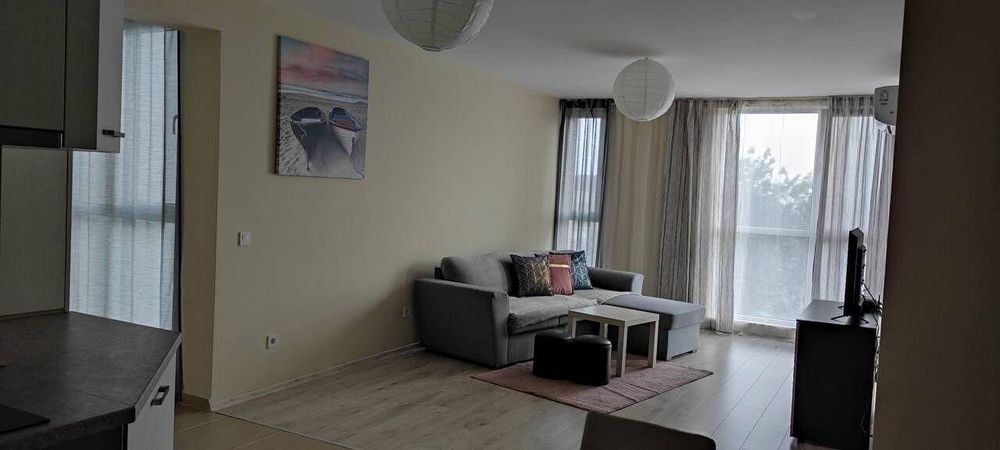 Тристаен, под наем, кв. Сарафово