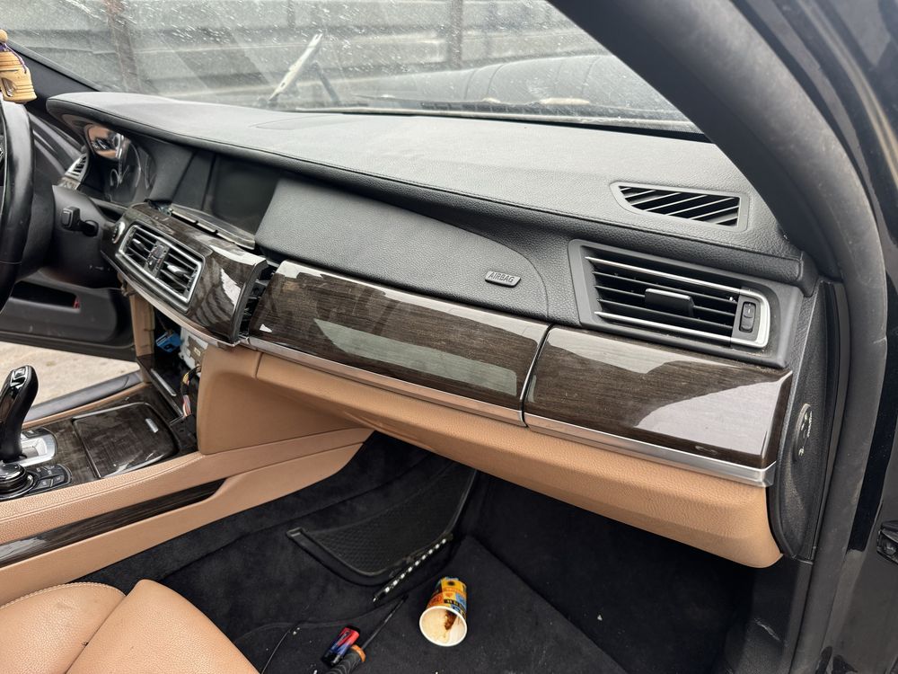 Кожено Табло ф01 ф02 bmw бмв