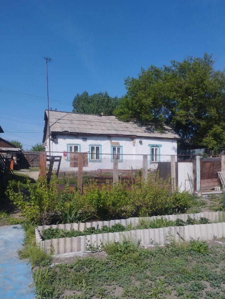 Продаётся дом на первом микрорайоне