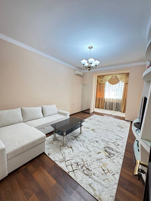 Чиланзар 1 2/4/4 Высокопотолочка балкон 2/4 все разд ори-р торговый ц