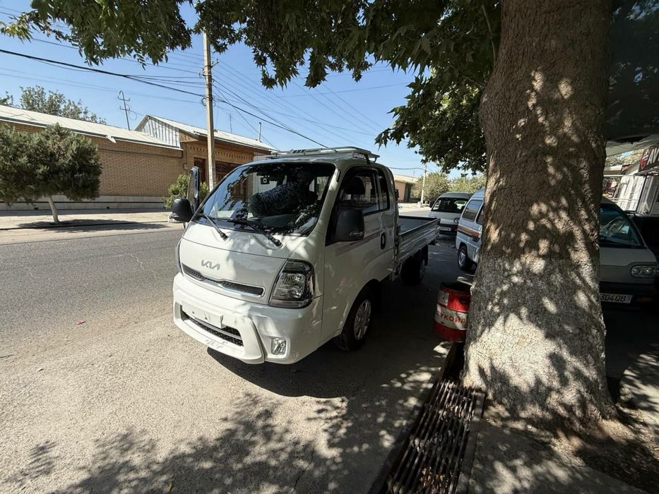 KIA BONGO Zavadskoy Prapan