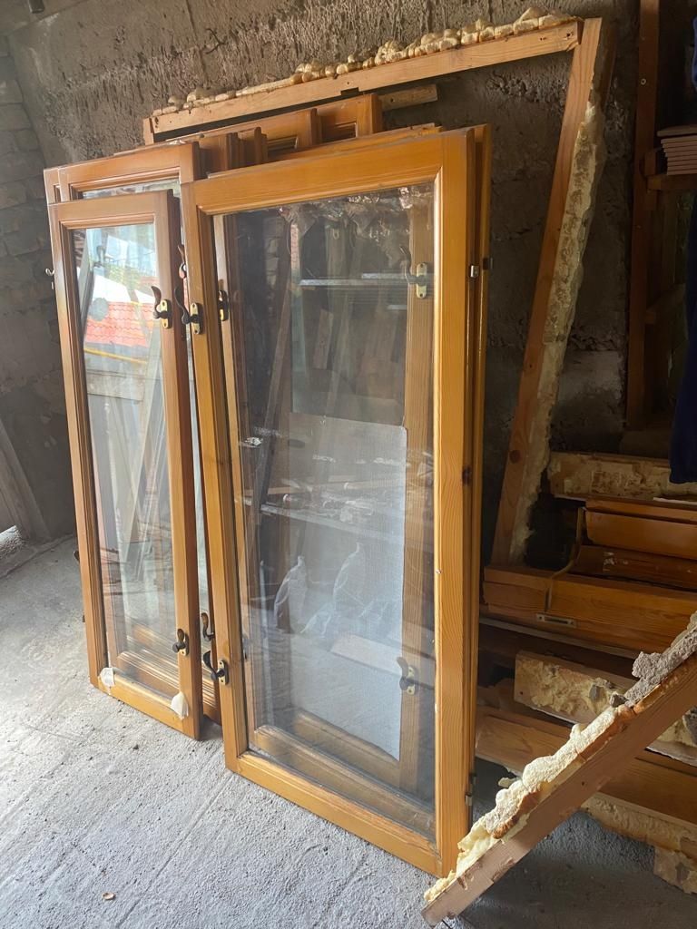Продам 1 деревянное окно