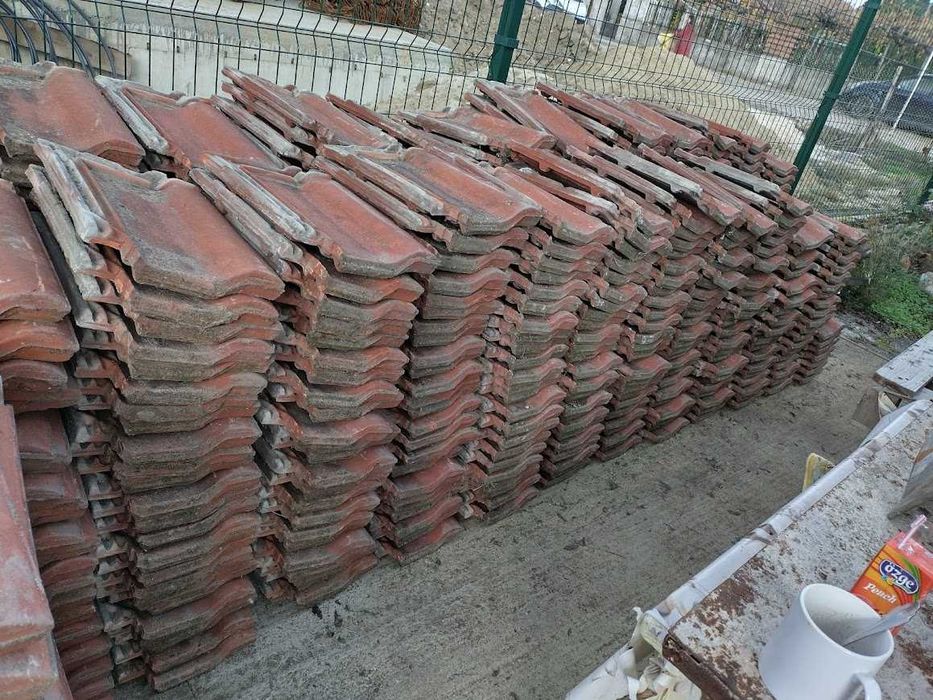 продавам керемиди по 70ст..Около 1500бр