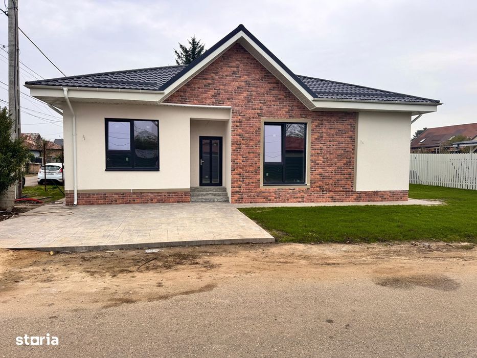 Casa - 4 cam. - Canalizare/Apa - Asfalt - Gaze/Curent - Crevedia-Darza