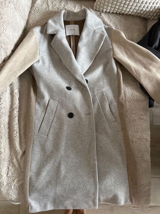 Дълго палто BERSHKA