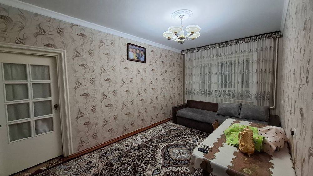 Medgaradokda 5 xonaliy uy sotiladi