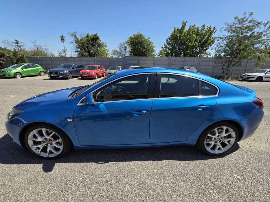 Opel Insignia 2.8 v6 OPC 2014 325 HP 4 × 4