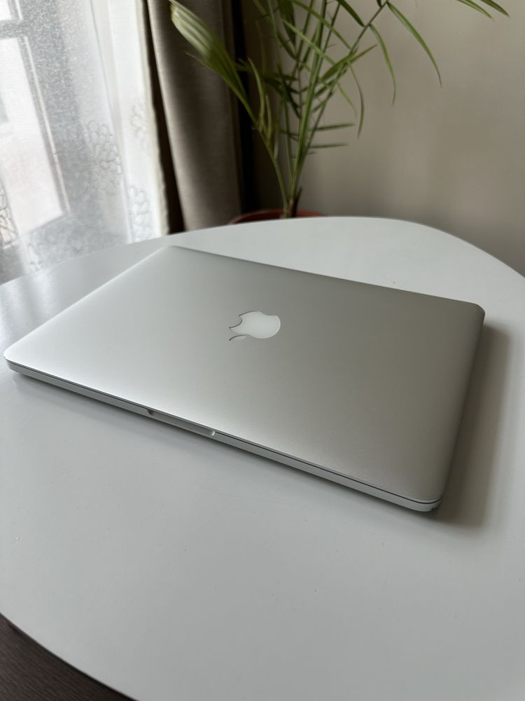 Macbook Pro 13" Early 2015